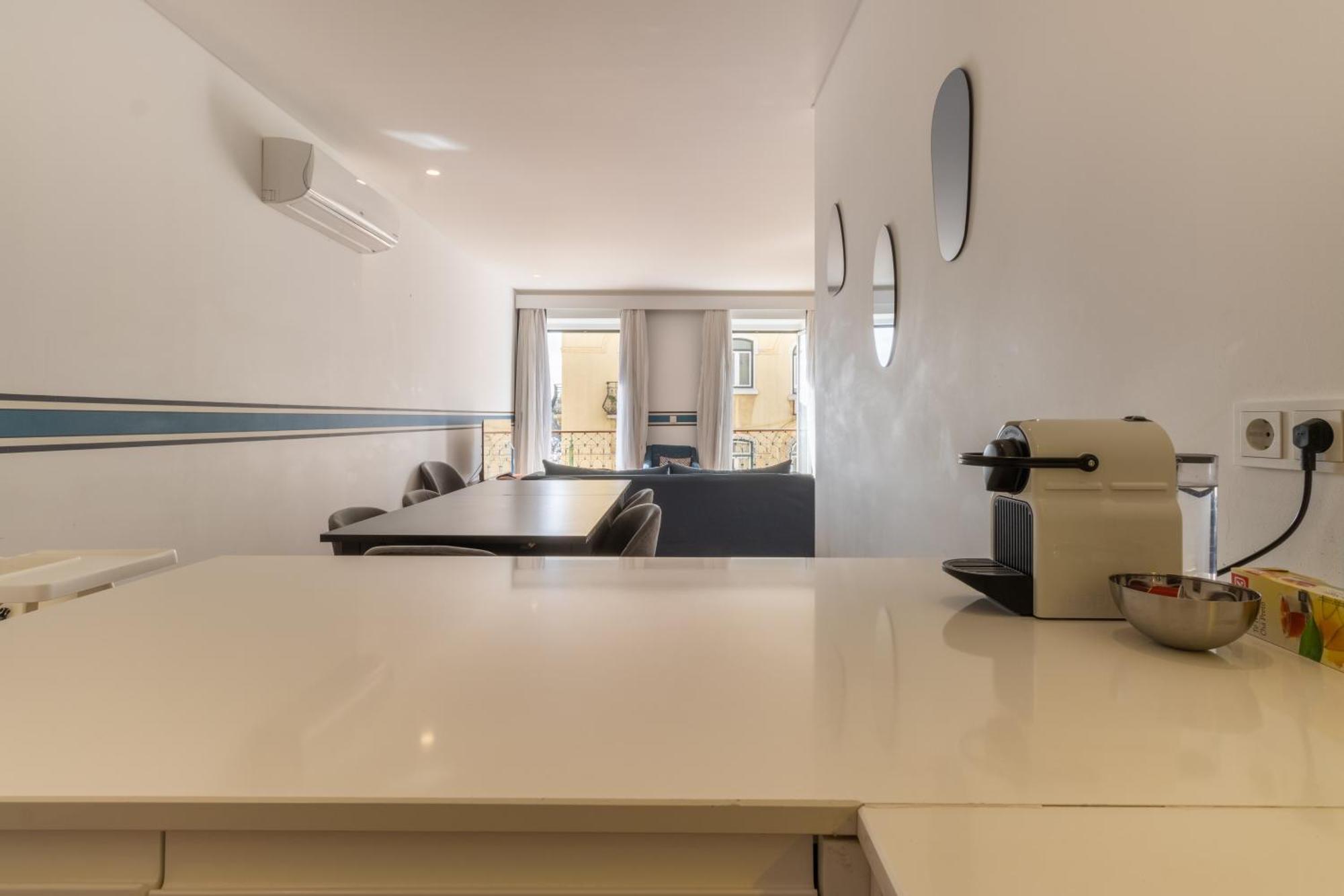 Modern 3Br, Terrace, Ac/Heating & Self Check-In Lisboa Exterior foto