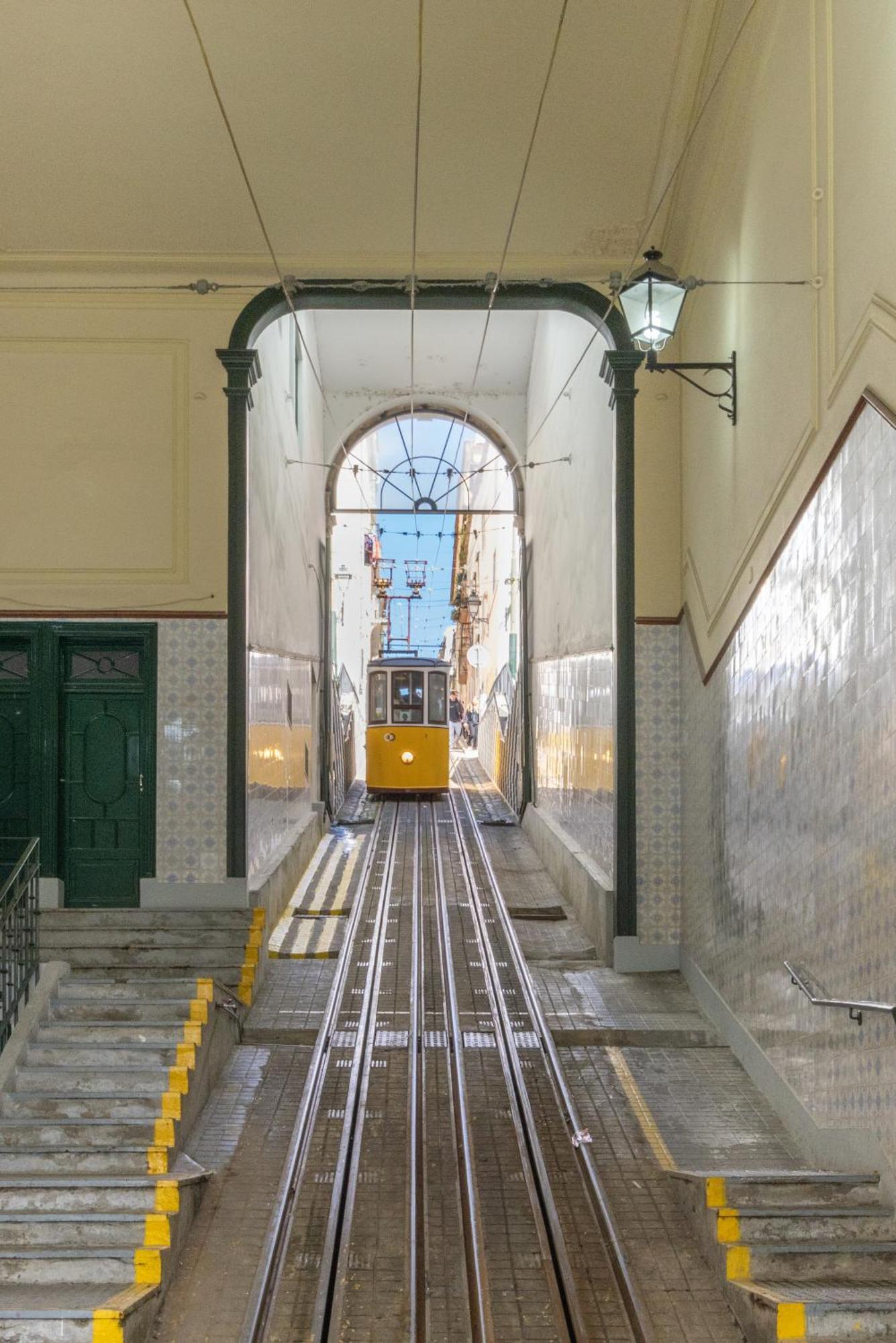 Modern 3Br, Terrace, Ac/Heating & Self Check-In Lisboa Exterior foto