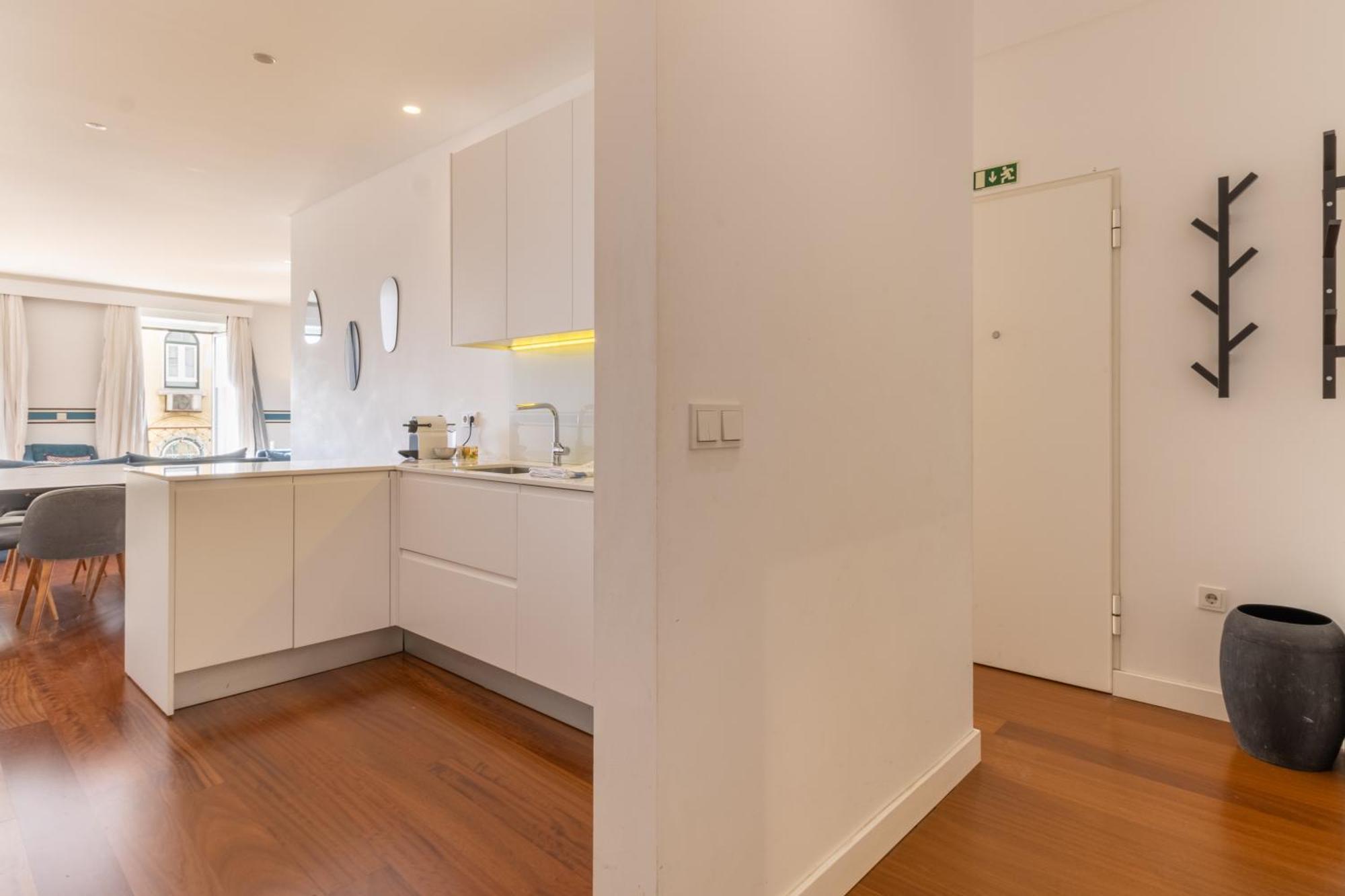 Modern 3Br, Terrace, Ac/Heating & Self Check-In Lisboa Exterior foto