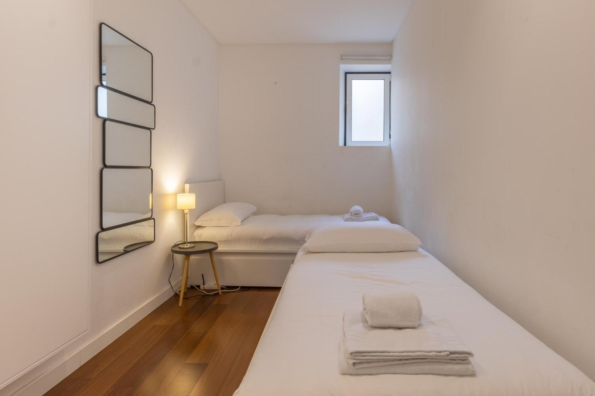 Modern 3Br, Terrace, Ac/Heating & Self Check-In Lisboa Exterior foto