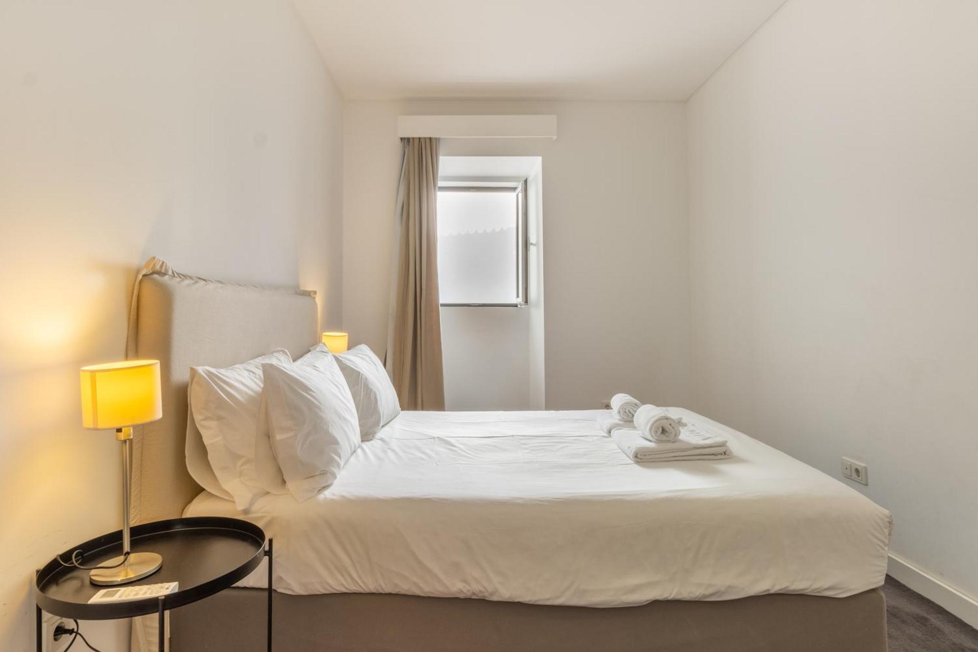 Modern 3Br, Terrace, Ac/Heating & Self Check-In Lisboa Exterior foto
