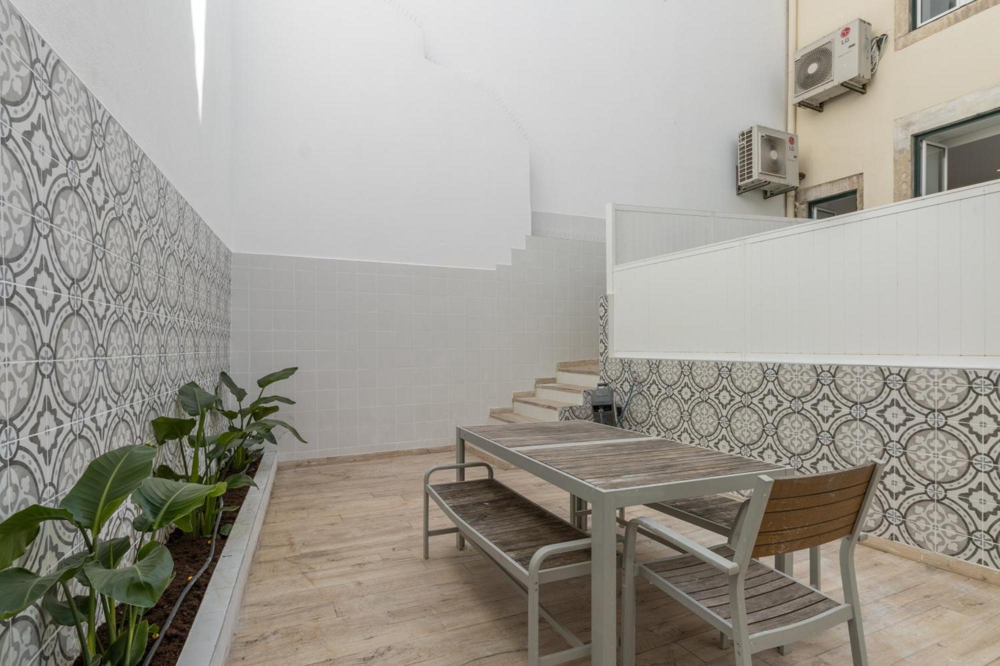 Modern 3Br, Terrace, Ac/Heating & Self Check-In Lisboa Exterior foto